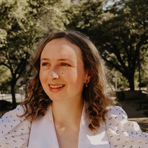 Meet your Posher, Layla